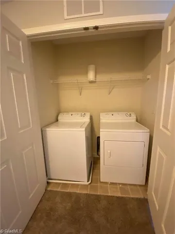 $1,600 | 46 Ledgerstone Lane, Greensboro, NC 27407