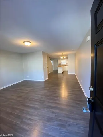 $1,600 | 46 Ledgerstone Lane, Greensboro, NC 27407