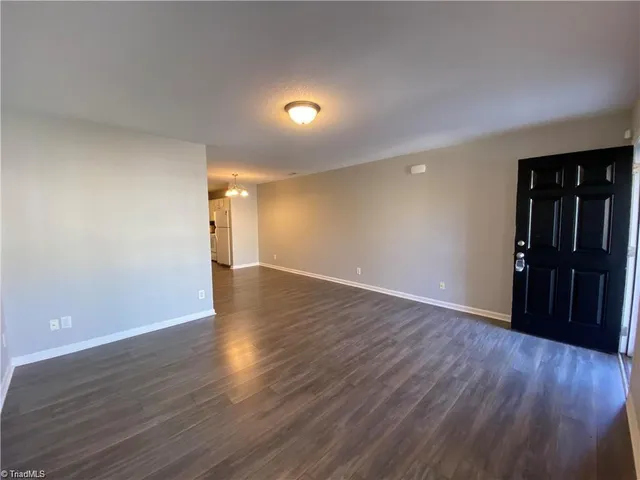 $1,600 | 46 Ledgerstone Lane, Greensboro, NC 27407