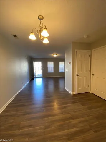 $1,600 | 46 Ledgerstone Lane, Greensboro, NC 27407