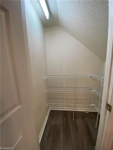 $1,600 | 46 Ledgerstone Lane, Greensboro, NC 27407