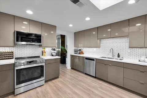 $649,900 | 44 Acapulco Drive, Palm Desert, CA 92260