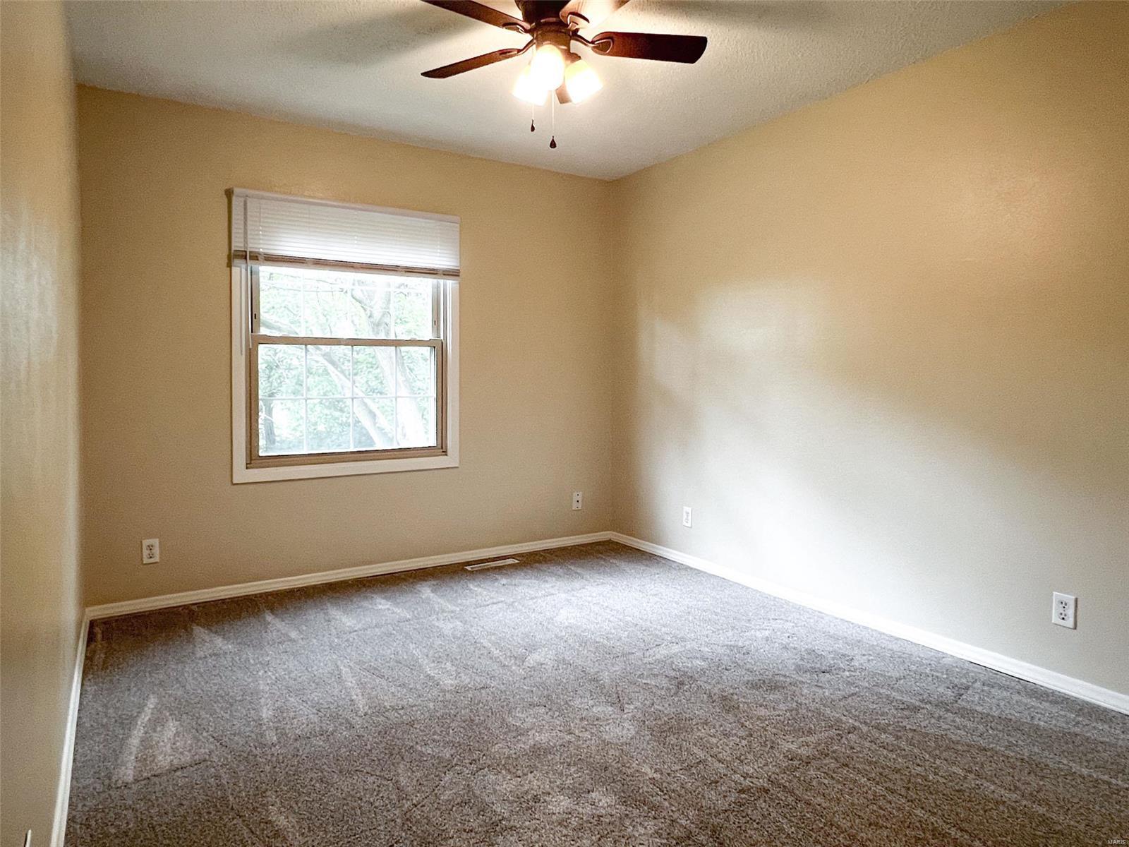 904 Fort Henry Road Belleville, IL 62221 - Photo 20 of 29
