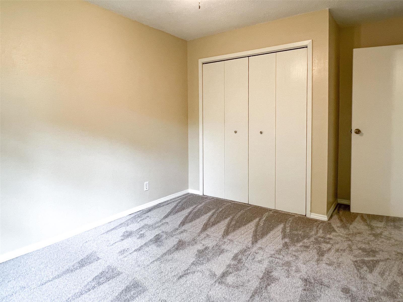 904 Fort Henry Road Belleville, IL 62221 - Photo 21 of 29