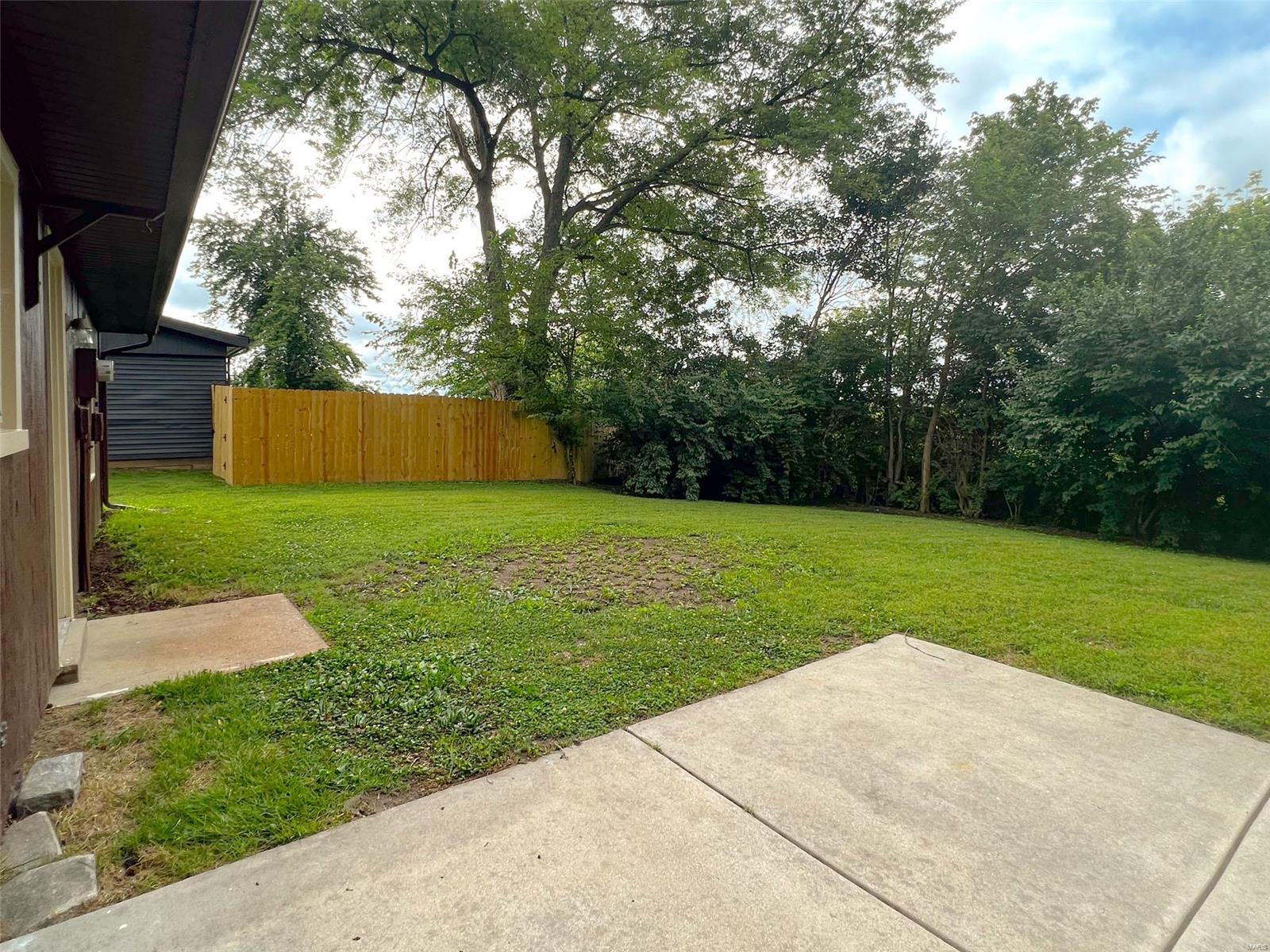 904 Fort Henry Road Belleville, IL 62221 - Photo 27 of 29