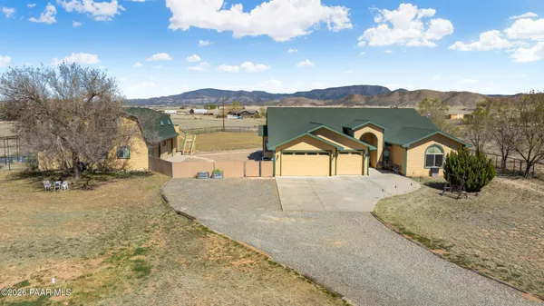 $1,300,000 | 9605 North Coyote Springs Road, Prescott Valley, AZ 86315
