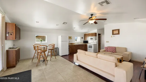 $1,300,000 | 9605 North Coyote Springs Road, Prescott Valley, AZ 86315