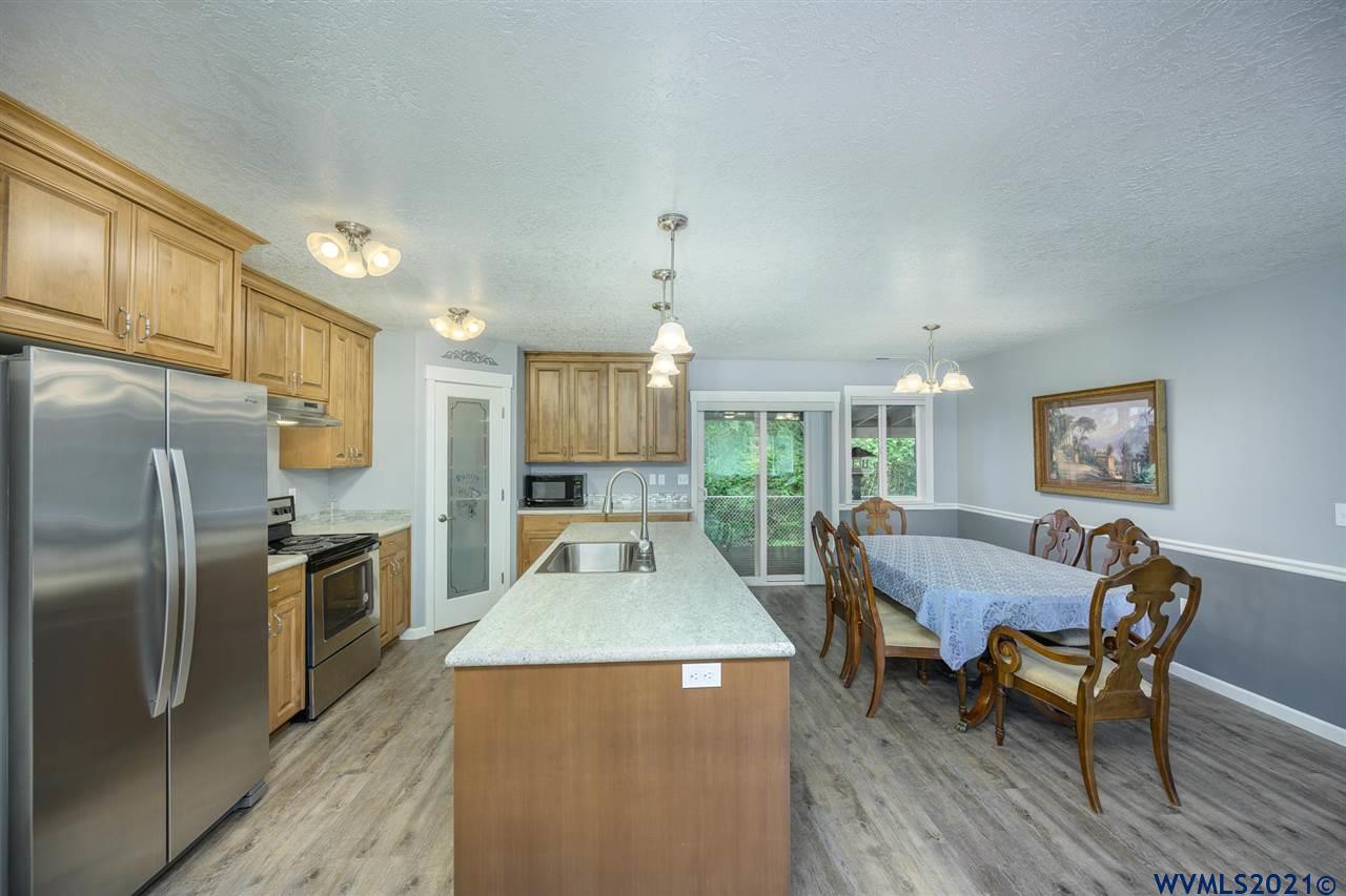 1303 Northeast Newall Road Newberg, OR 97132 - Photo 11 of 28 Gallery Image 11