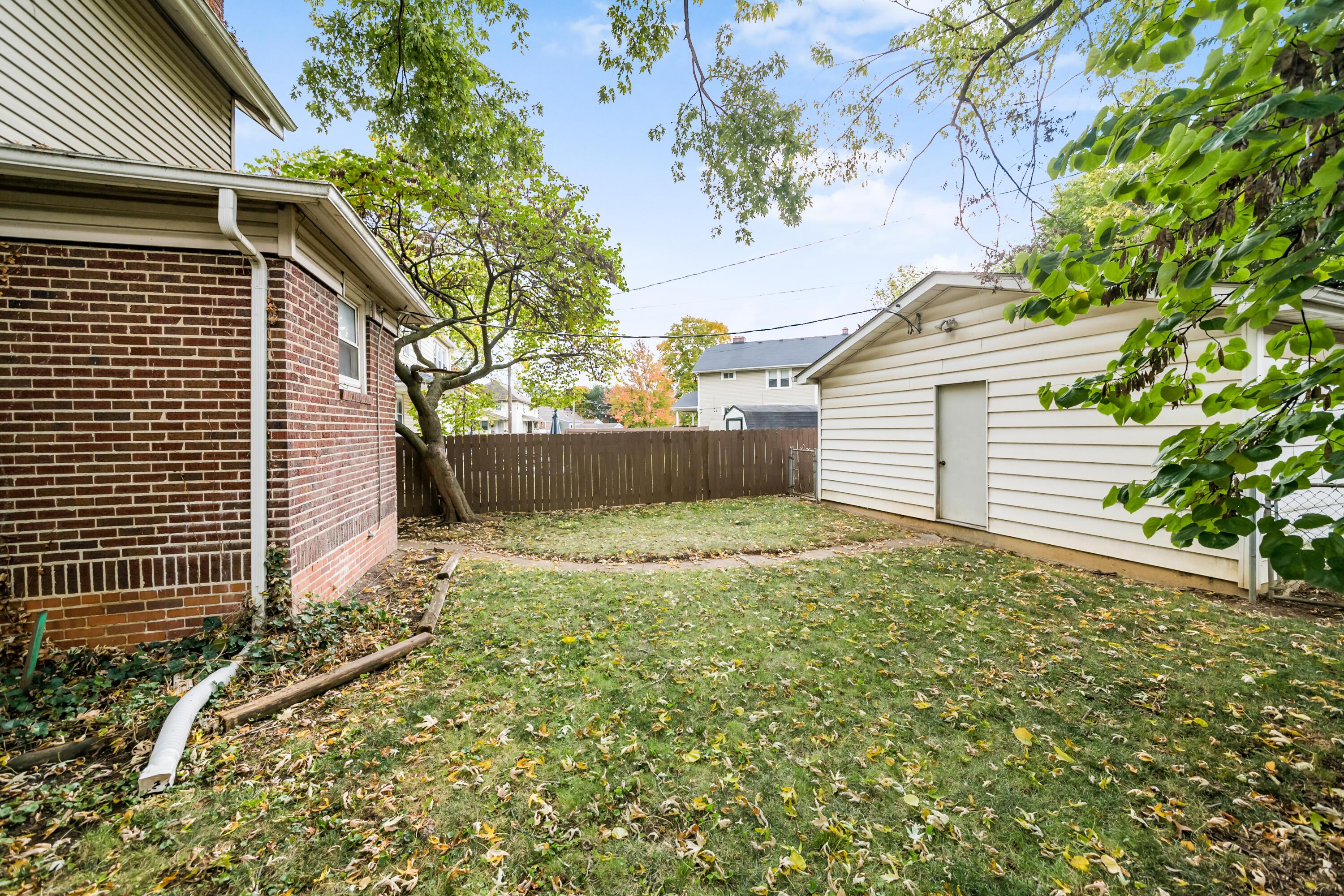 913 Timberman Road Columbus, OH 43212 - Photo 7 of 36 L_913_Timberman_Rd072