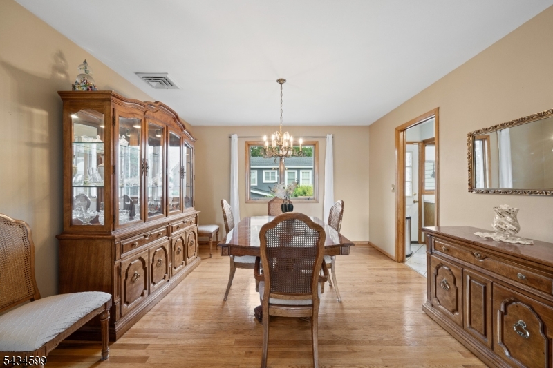 191 Pershing Road Clifton, NJ 07013 - Photo 6 of 25