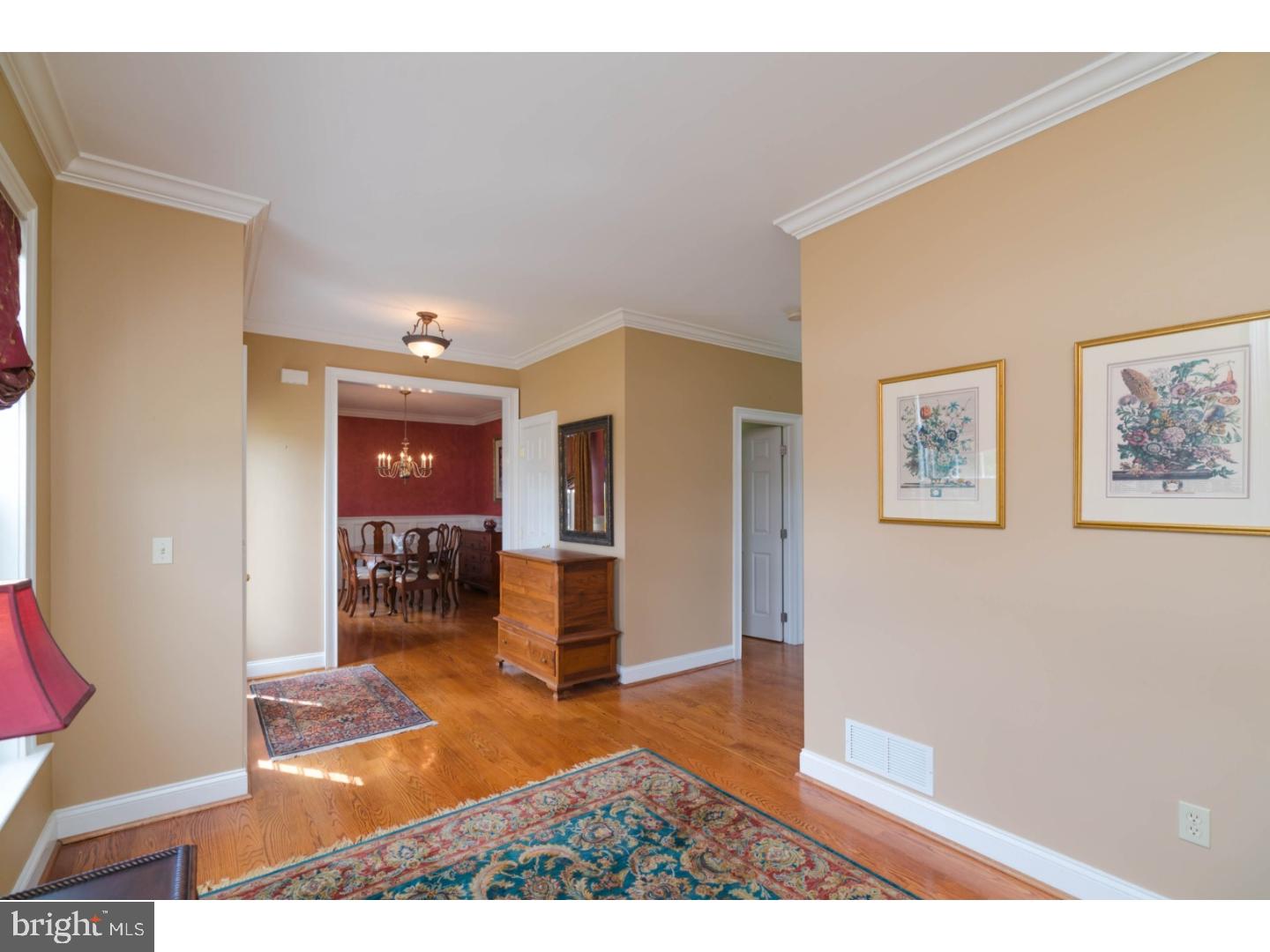 225 Joseph Road Oxford, PA 19363 - Photo 3 of 25 Foyer