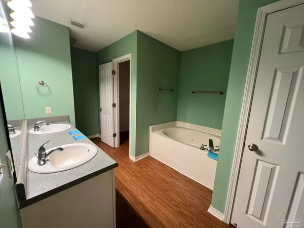 $167,500 | 124 South Canoe Road, Atmore, AL 36502