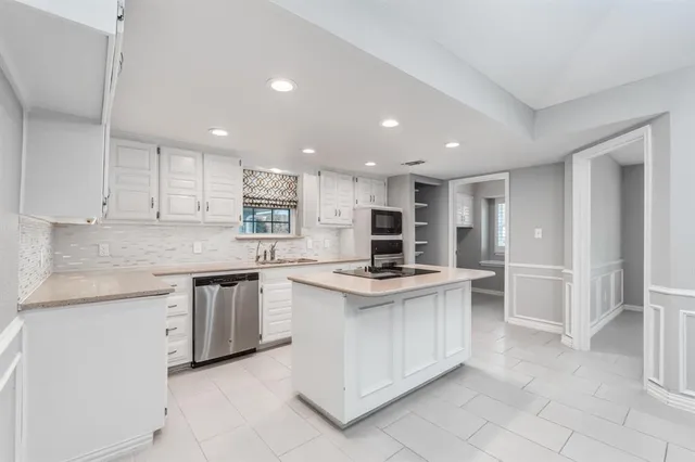 $479,000 | 900 Lexington Drive, Plano, TX 75075