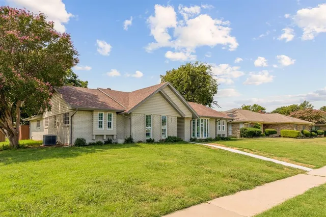 $479,000 | 900 Lexington Drive, Plano, TX 75075