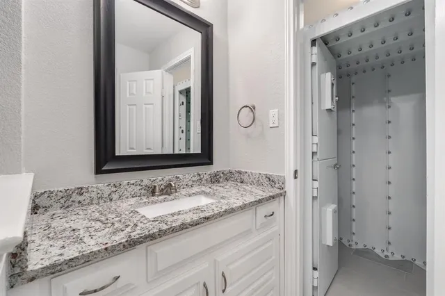 $479,000 | 900 Lexington Drive, Plano, TX 75075