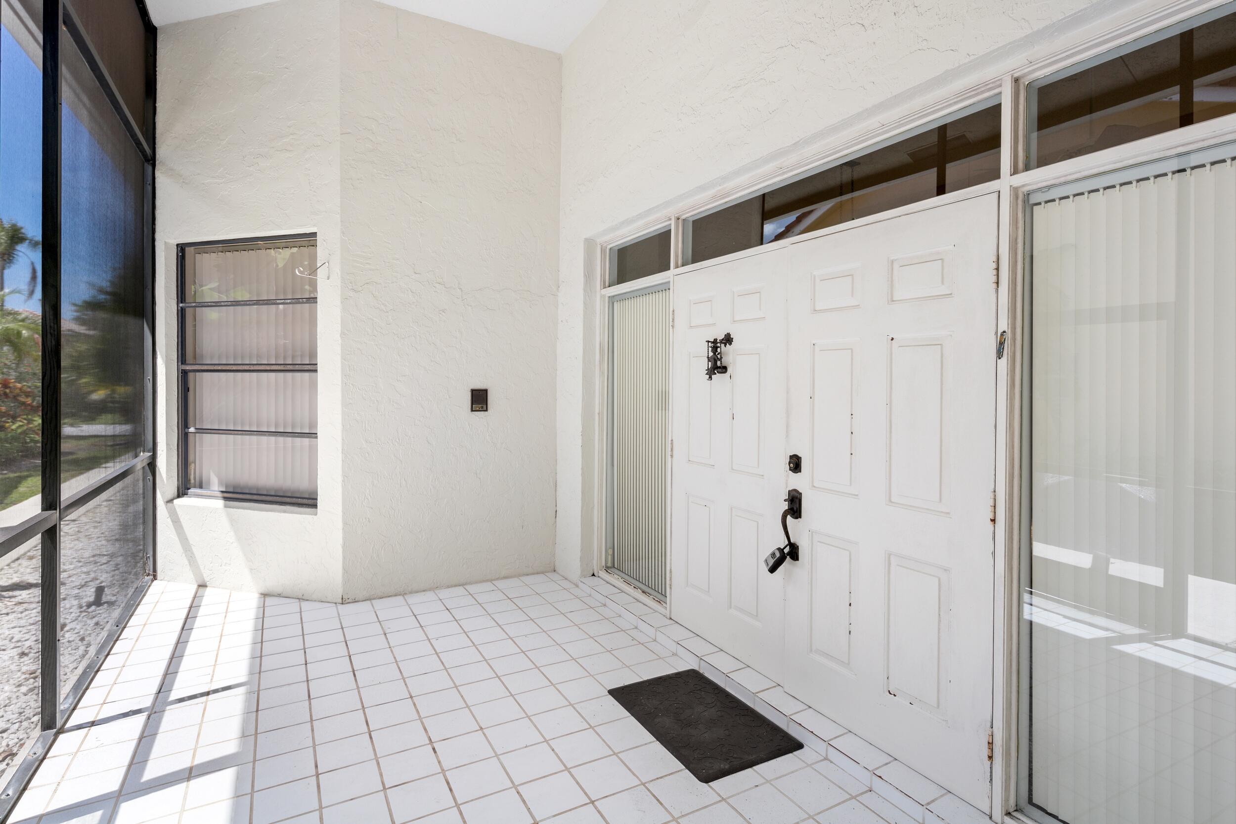 8674 Vía Giula Boca Raton, FL 33496 - Photo 5 of 21 Entry 1 - Copy