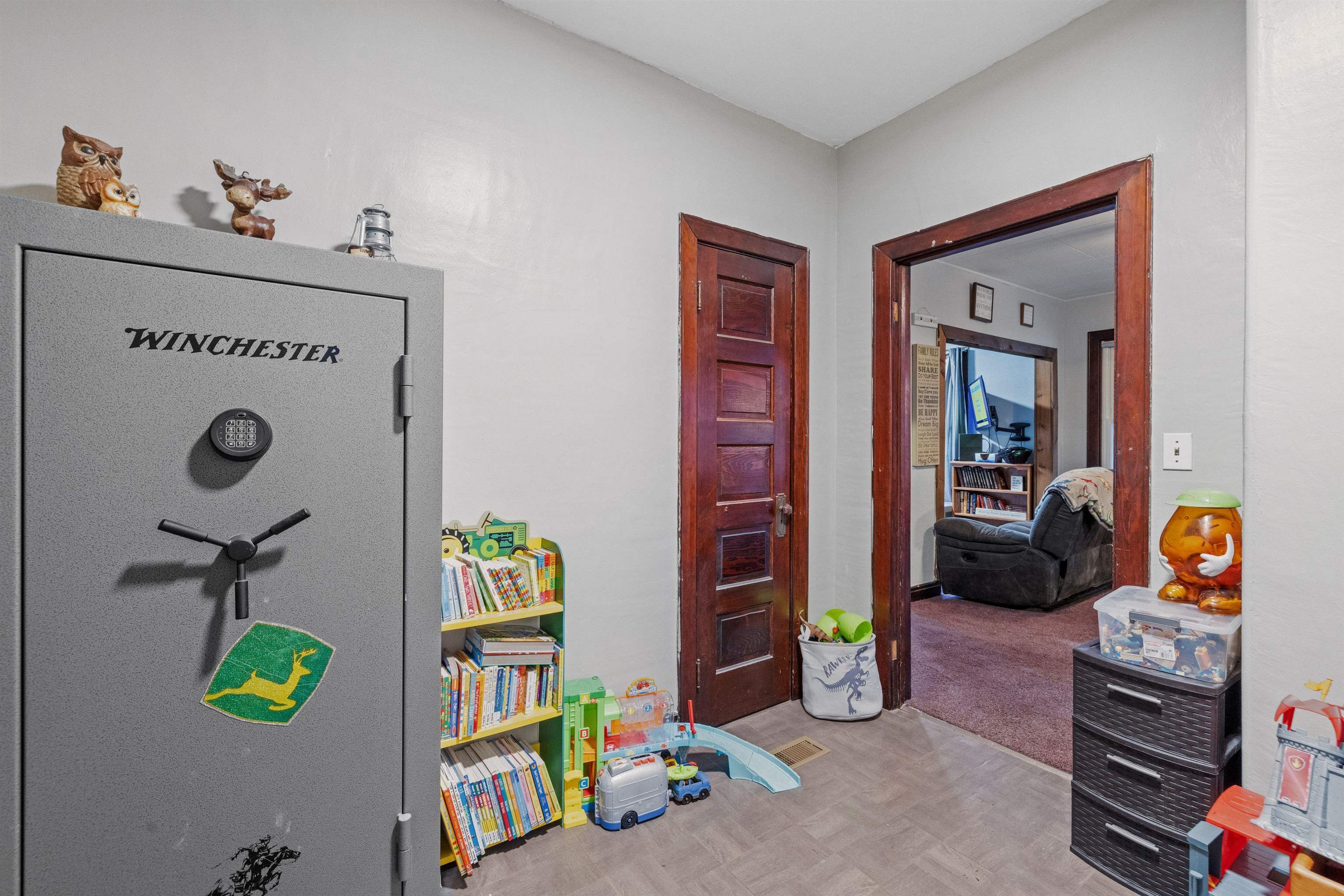 15 Gordon Street Haverhill, NH 03785 - Photo 3 of 8