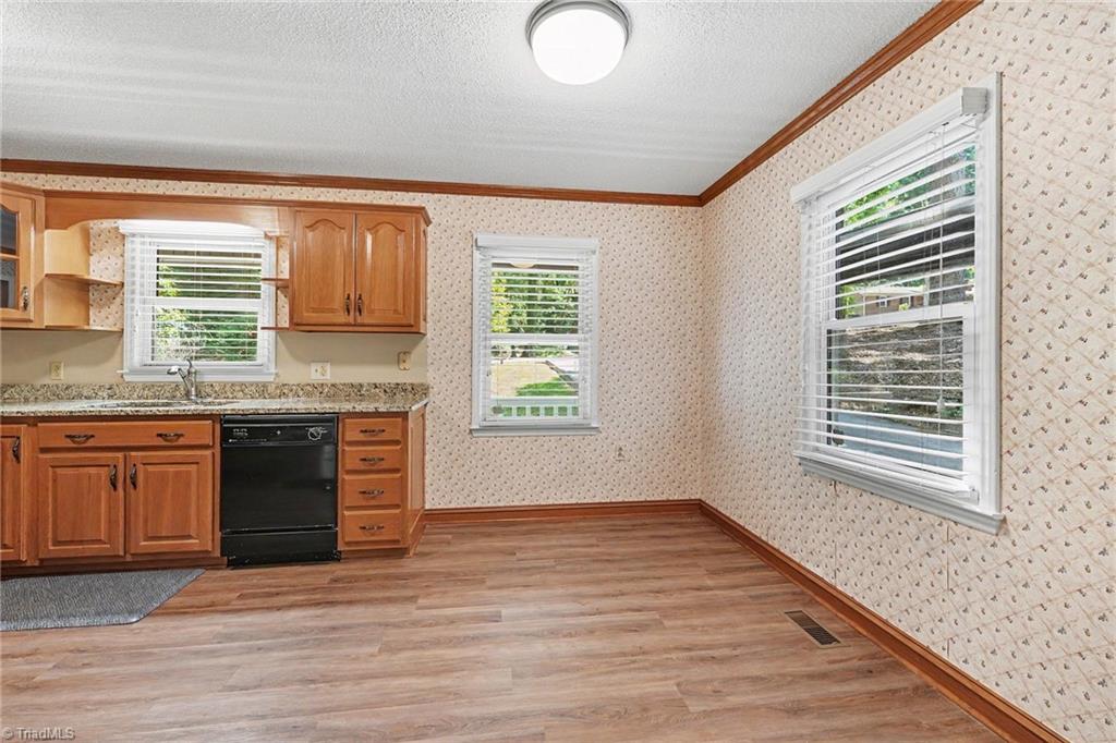 1514 Pepperidge Road Asheboro, NC 27205 - Photo 10 of 32