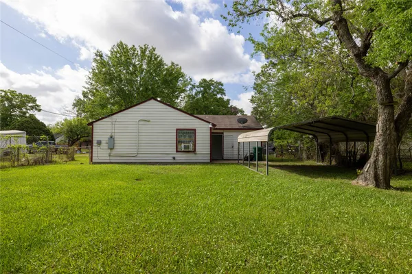 $1,700 | 6115 Micollet Street, Houston, TX 77016
