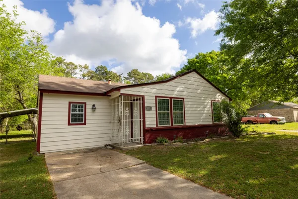 $1,700 | 6115 Micollet Street, Houston, TX 77016