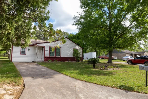 $1,700 | 6115 Micollet Street, Houston, TX 77016