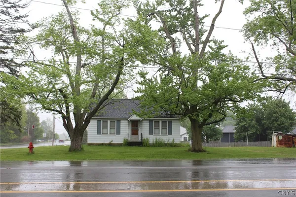 $150,000 | 7802 Henry Clay Boulevard, Liverpool, NY 13090