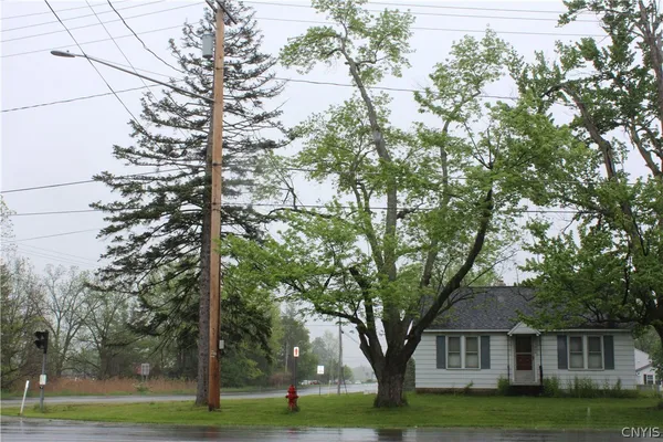 $150,000 | 7802 Henry Clay Boulevard, Liverpool, NY 13090