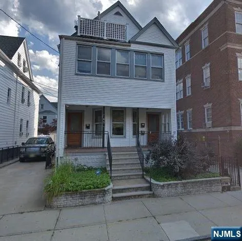 $2,250 | 43 Liberty Place, Unit 3, Weehawken, NJ 07086