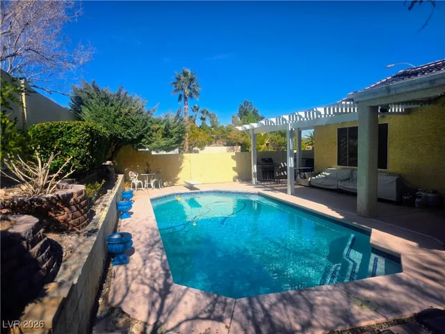 $595,000 | 1995 Songbird Court, Henderson, NV 89012