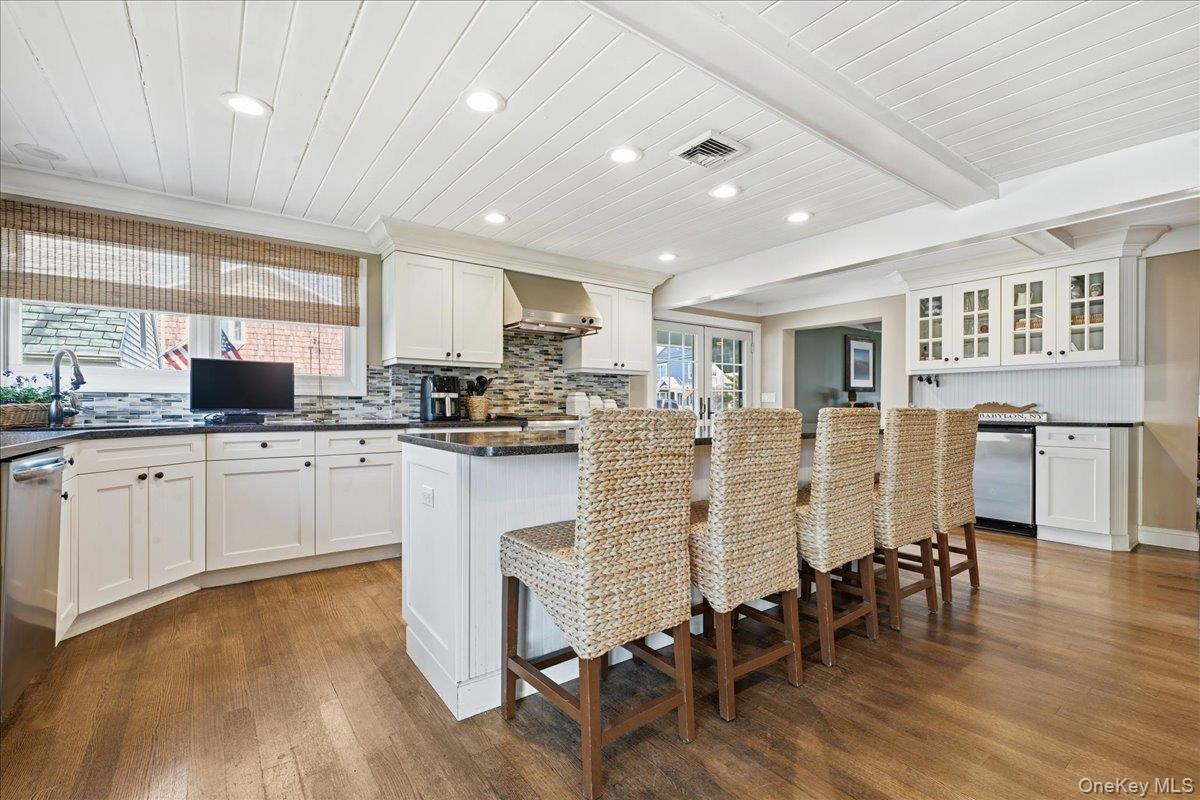 114 Araca Road Babylon, NY 11702 - Photo 15 of 50