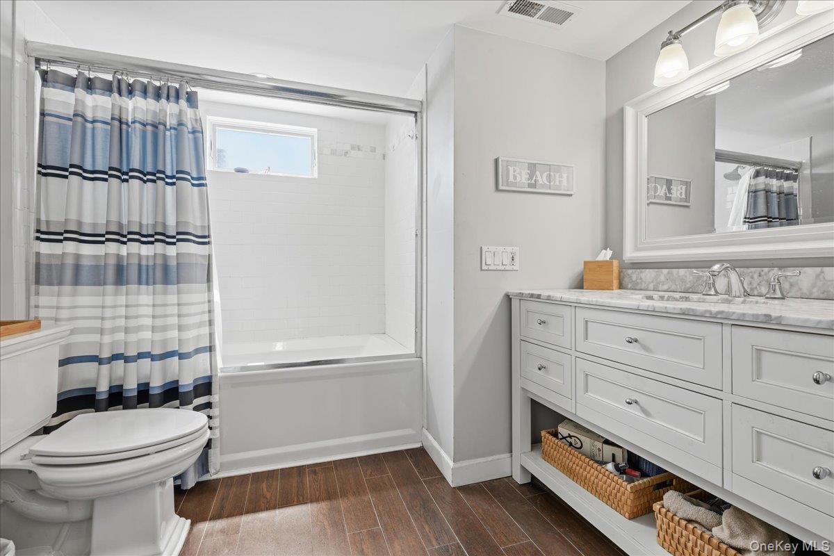 114 Araca Road Babylon, NY 11702 - Photo 33 of 50