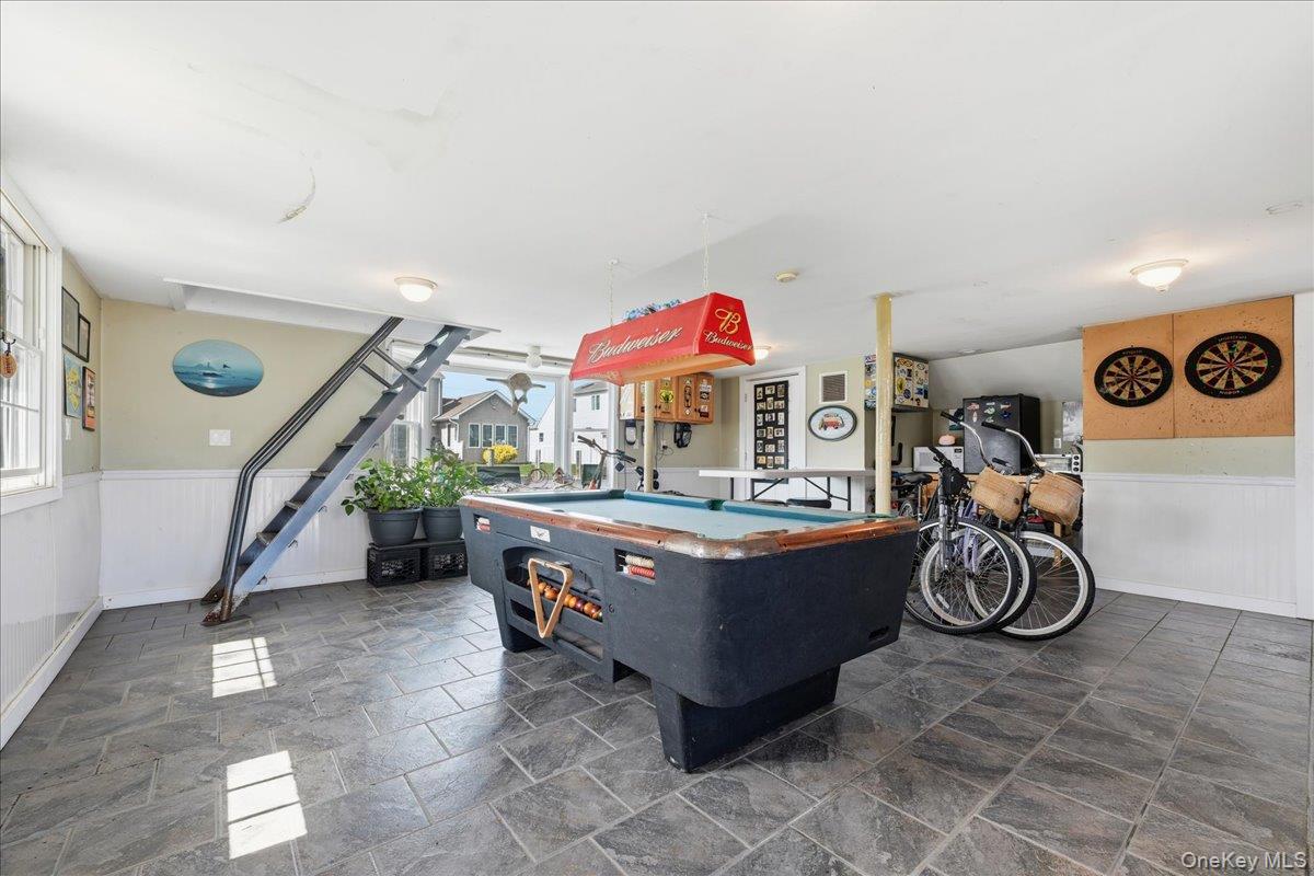 114 Araca Road Babylon, NY 11702 - Photo 34 of 50