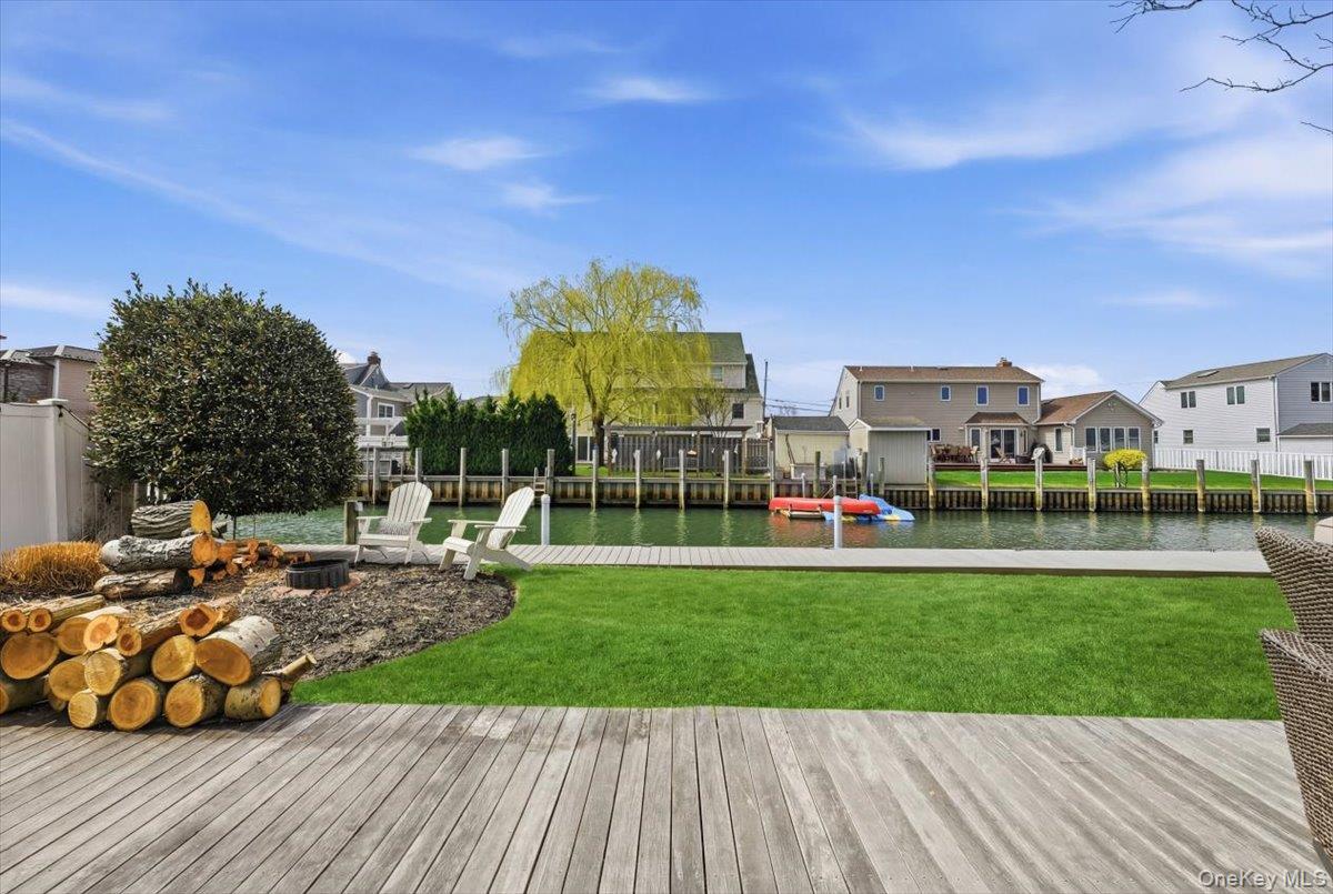 114 Araca Road Babylon, NY 11702 - Photo 38 of 50