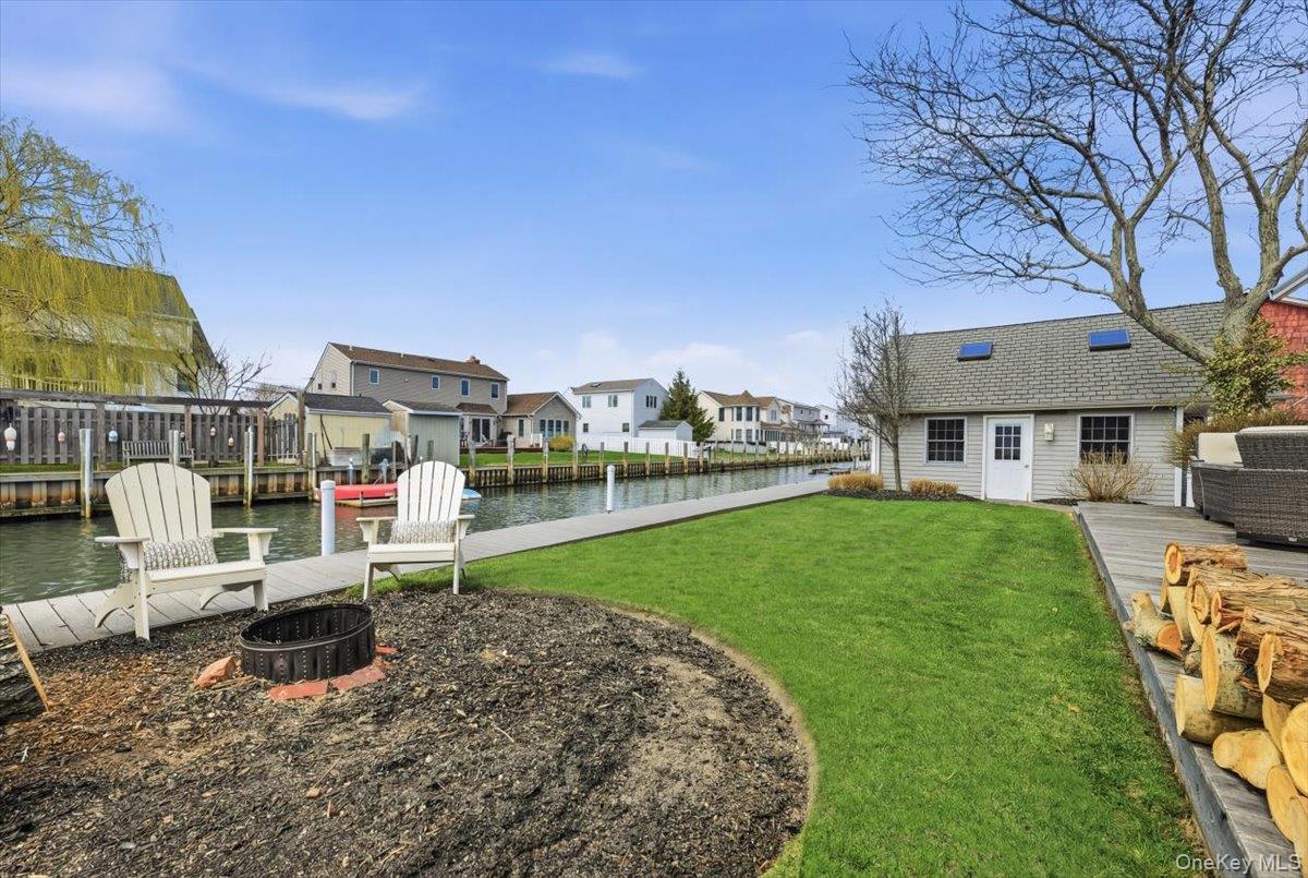 114 Araca Road Babylon, NY 11702 - Photo 39 of 50