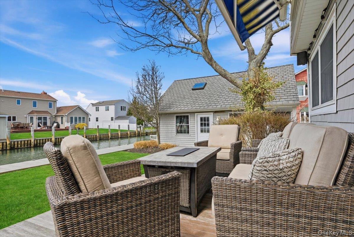 114 Araca Road Babylon, NY 11702 - Photo 40 of 50