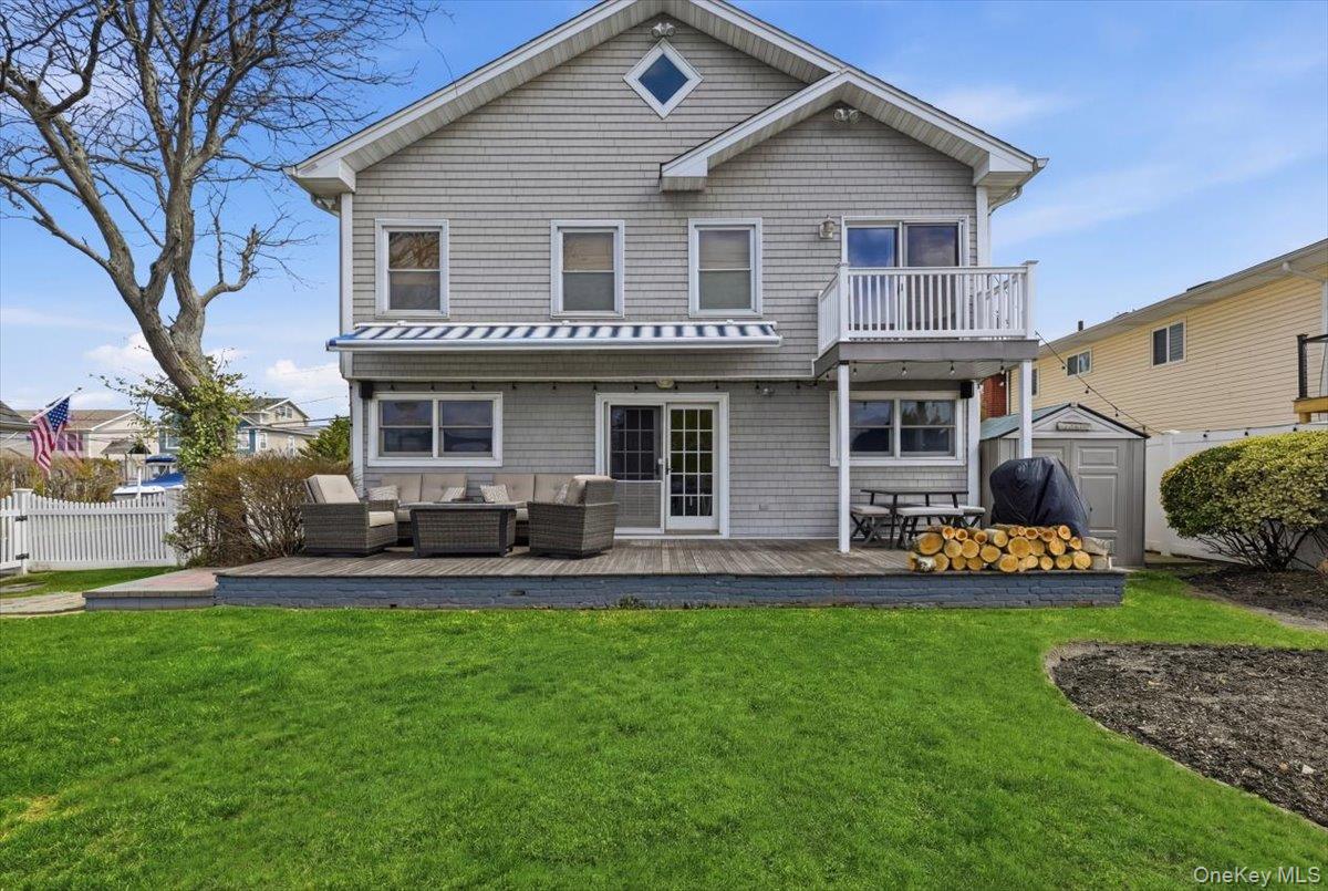 114 Araca Road Babylon, NY 11702 - Photo 41 of 50