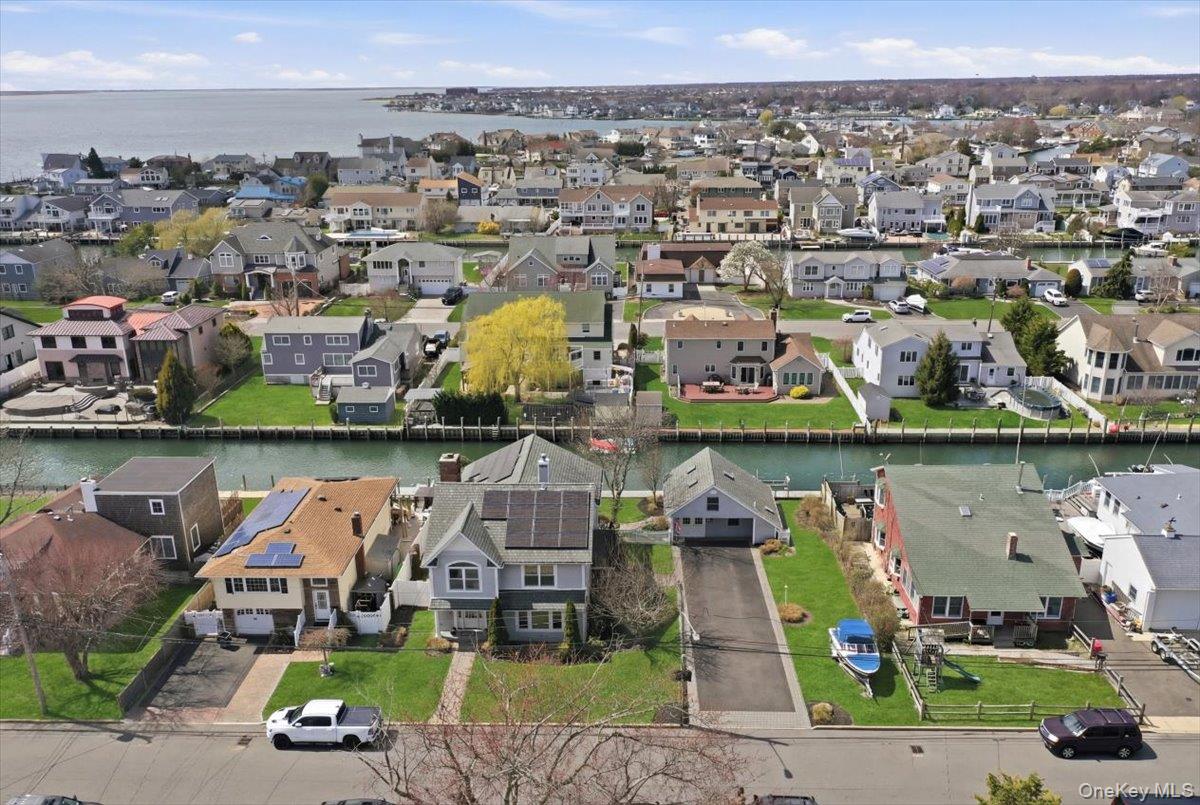 114 Araca Road Babylon, NY 11702 - Photo 45 of 50