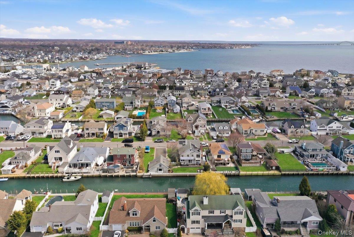 114 Araca Road Babylon, NY 11702 - Photo 48 of 50