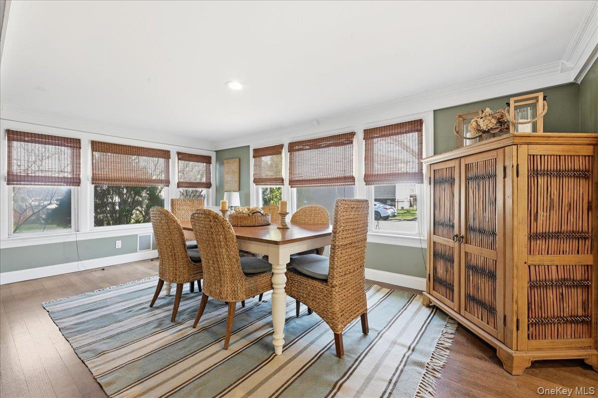 114 Araca Road Babylon, NY 11702 - Photo 5 of 50