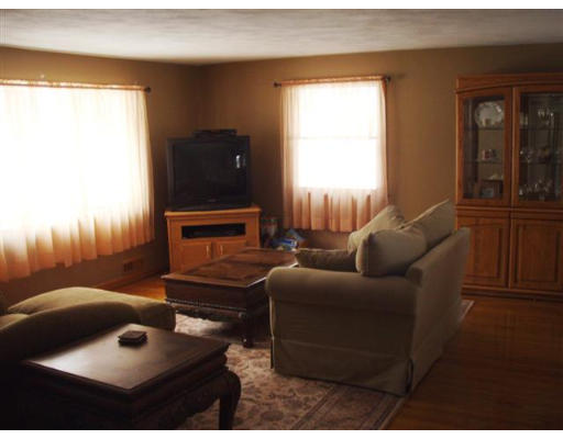 1 Heath Road Peabody, MA 01960 - Photo 6 of 8 Gallery Image 6
