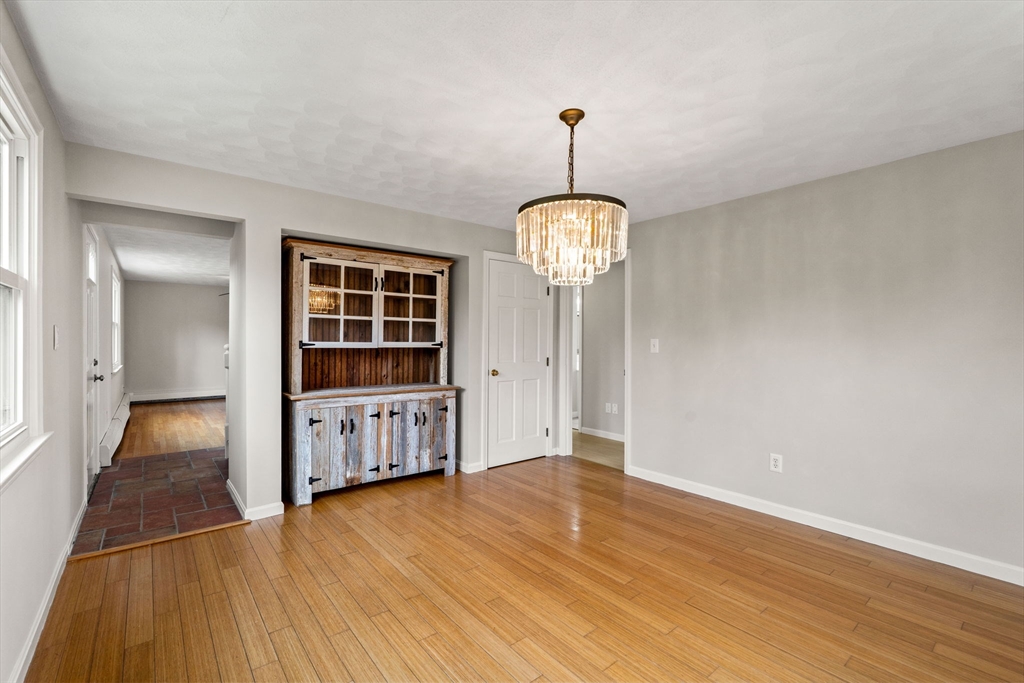 413 Wethersfield Street Rowley, MA 01969 - Photo 12 of 26