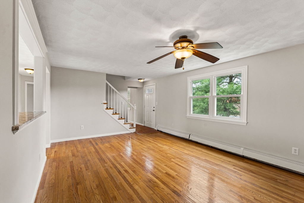 413 Wethersfield Street Rowley, MA 01969 - Photo 14 of 26