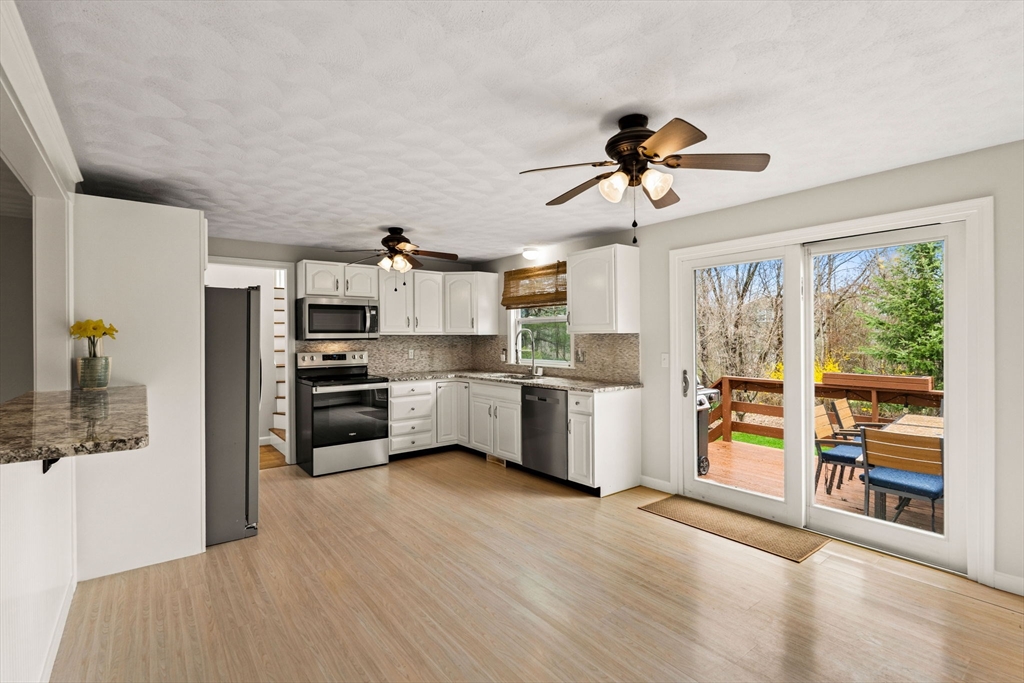 413 Wethersfield Street Rowley, MA 01969 - Photo 16 of 26