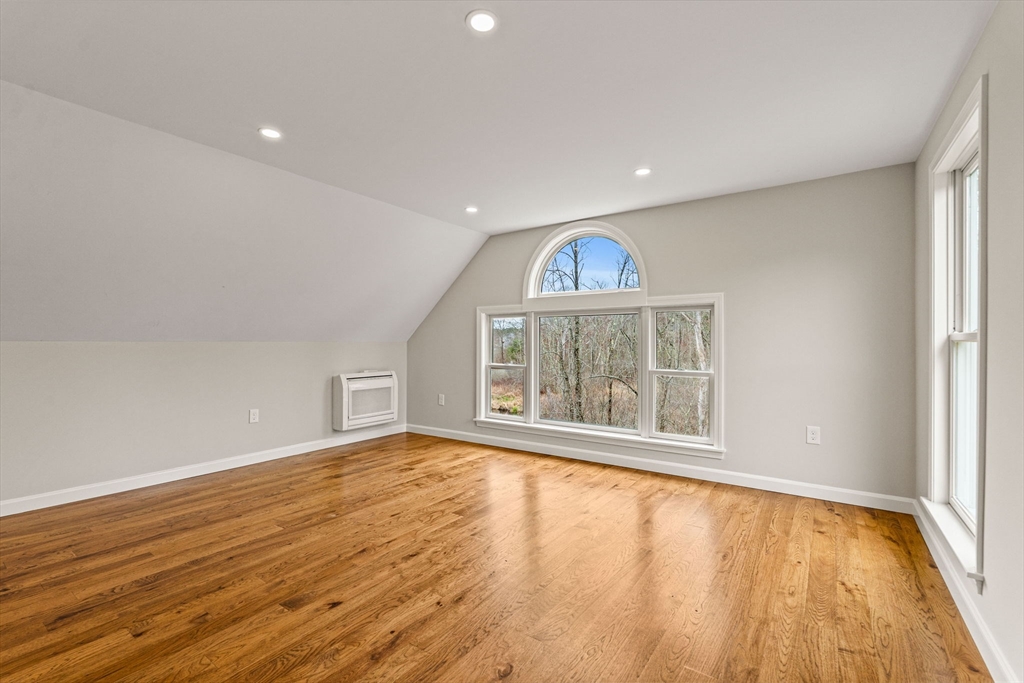 413 Wethersfield Street Rowley, MA 01969 - Photo 17 of 26