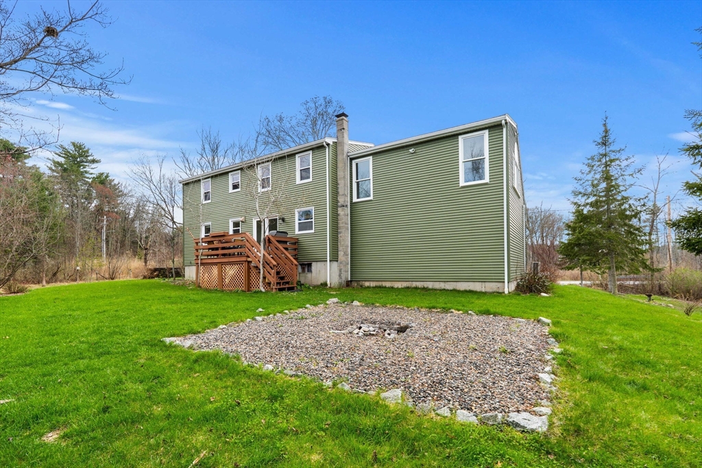 413 Wethersfield Street Rowley, MA 01969 - Photo 3 of 26