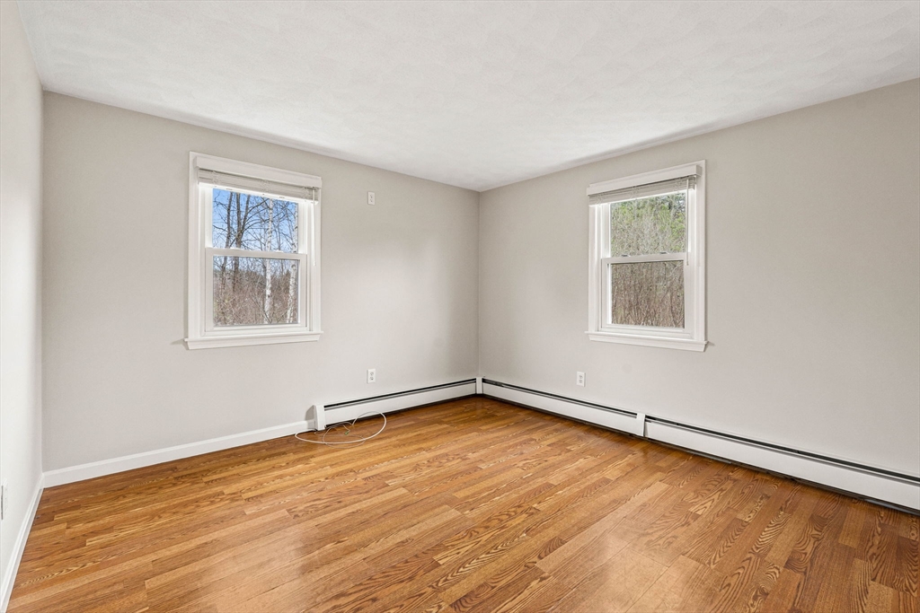 413 Wethersfield Street Rowley, MA 01969 - Photo 9 of 26