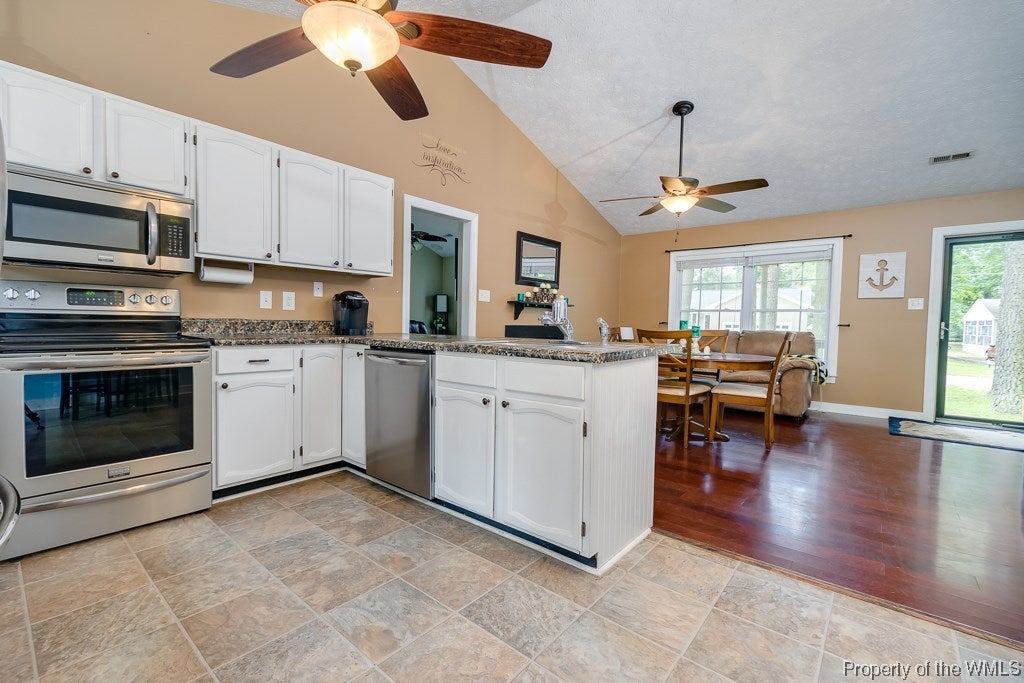 440 Riverside Drive Lanexa, VA 23089 - Photo 8 of 24 Gallery Image 8