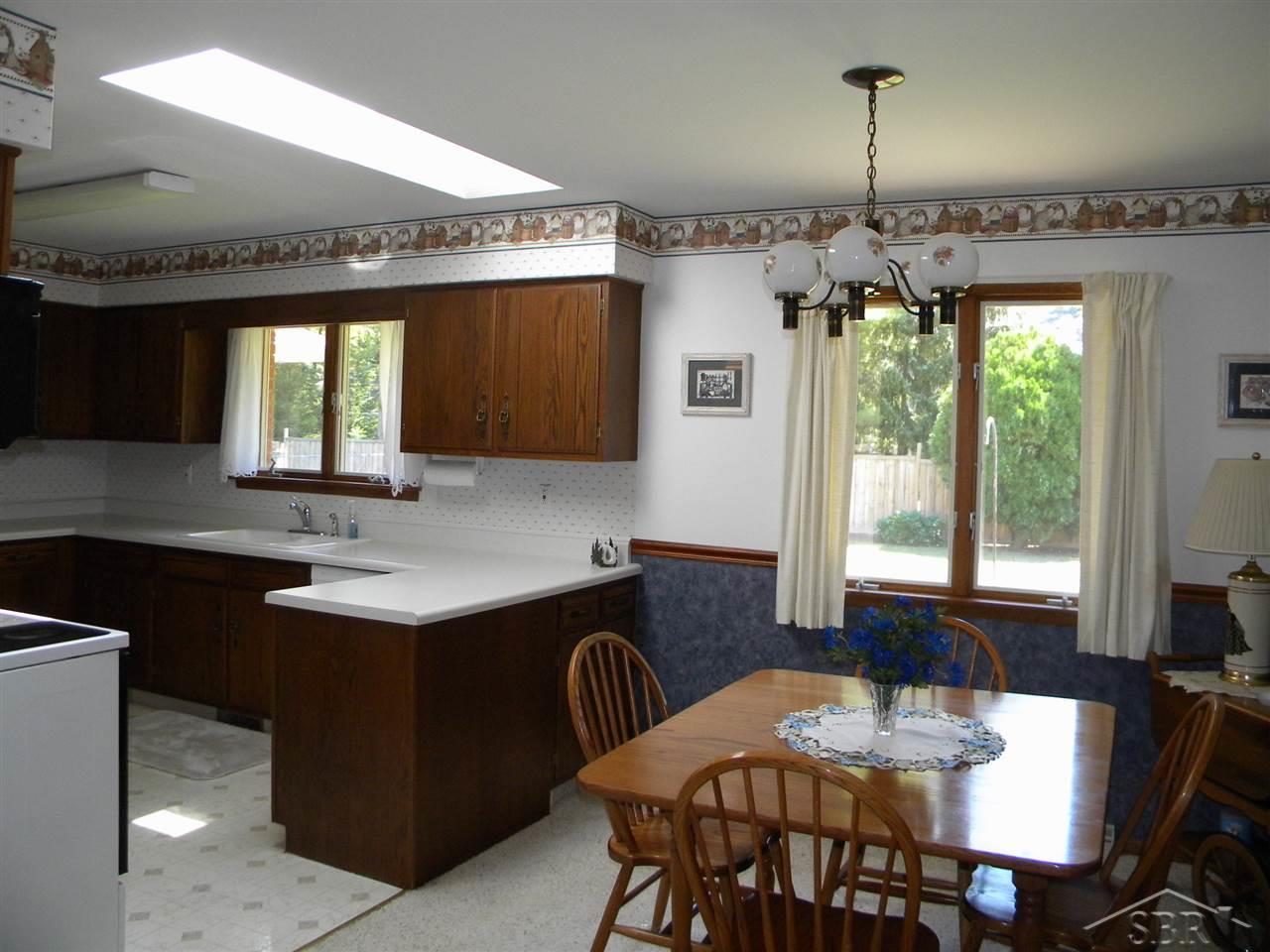 3710 Hemmeter Road Saginaw, MI 48603 - Photo 16 of 31 31324459-15.JPG