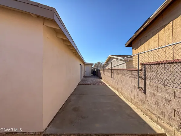 $417,000 | 44714 2nd Street East, Lancaster, CA 93535