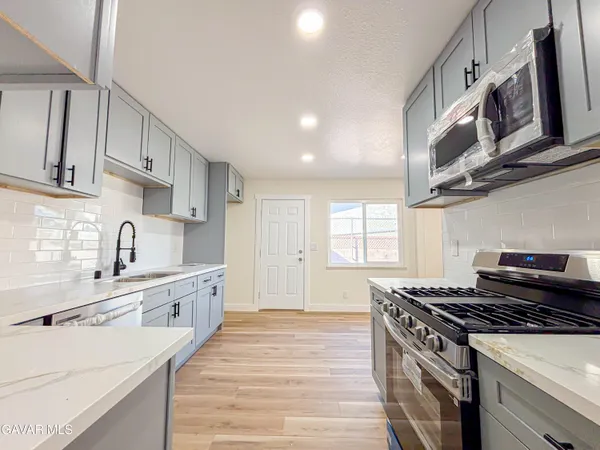 $417,000 | 44714 2nd Street East, Lancaster, CA 93535